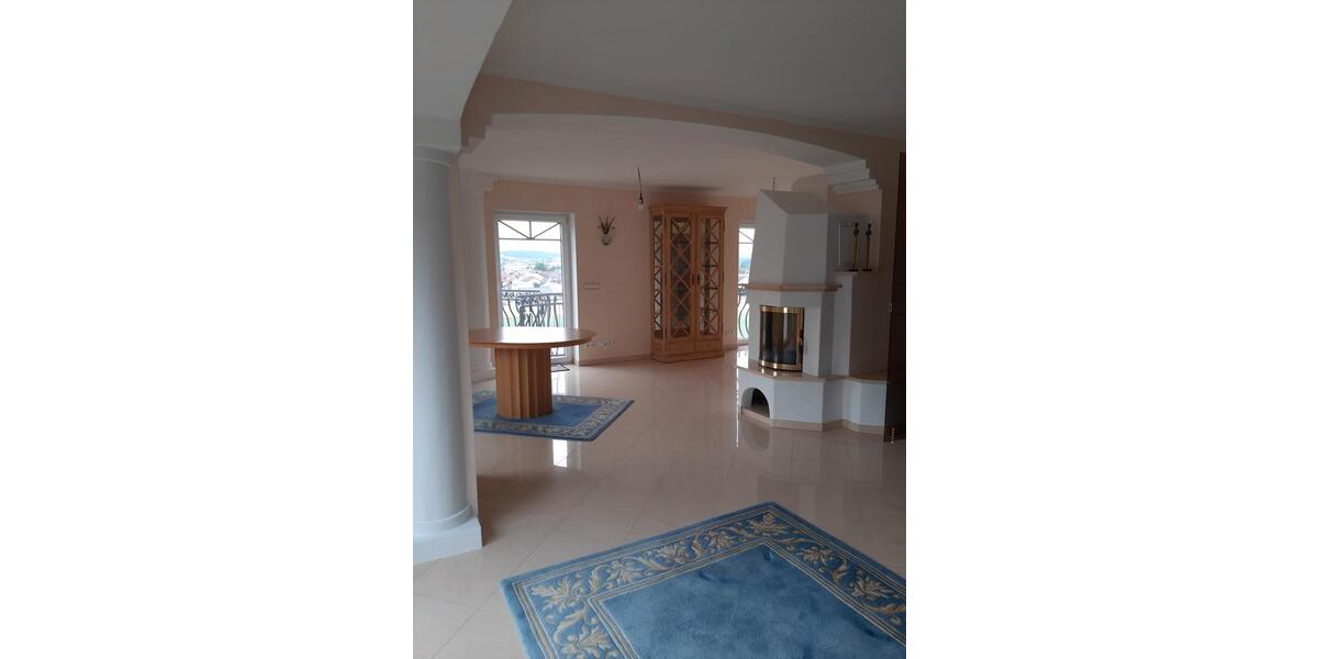 Etagenwohnung Amberg - 4 Zimmer, 117 m&sup2;, 1.350&euro; | Angebot:26692038