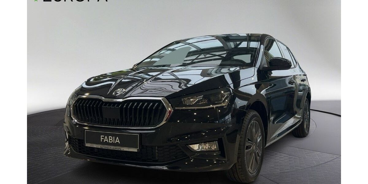 Skoda Fabia 4.500 km 26.650 &euro; Berlin 10365