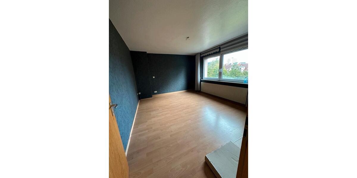 Etagenwohnung Bremerhaven - 5 Zimmer, 130 m&sup2;, 1.400&euro; | Angebot:25095765