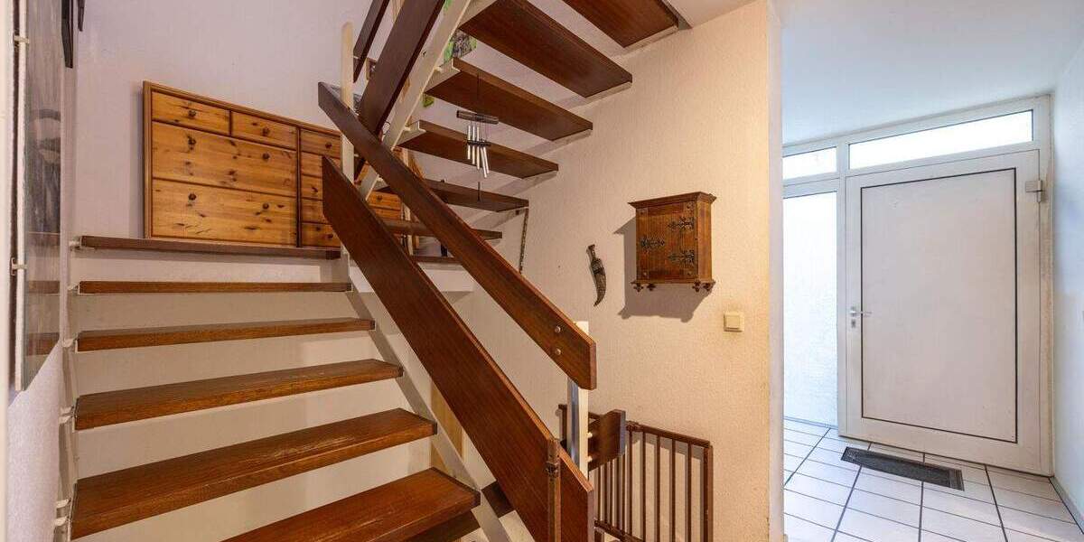Reihenendhaus Krefeld Bockum - 5 Zimmer, 146 m&sup2;, 399.000&euro; | Angebot:25692294