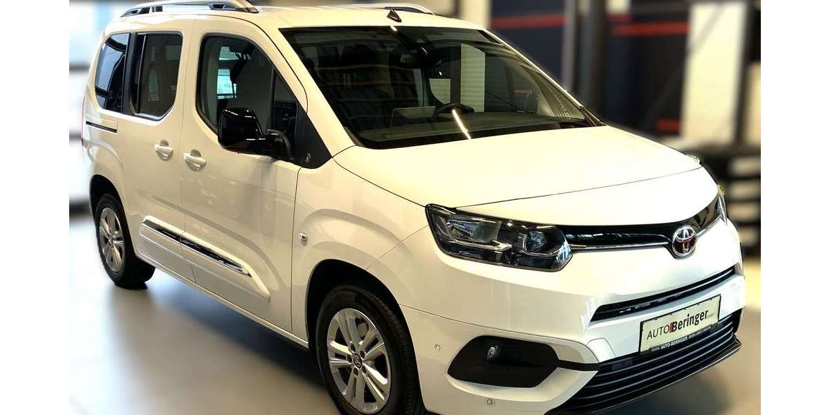 Toyota Proace City 42.000 km 24.390 &euro; Regen 94209