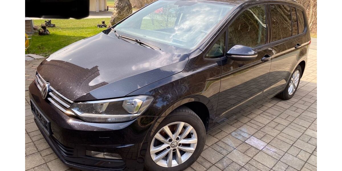 VW Touran 183.000 km 10.750 &euro; Gössweinstein 91327