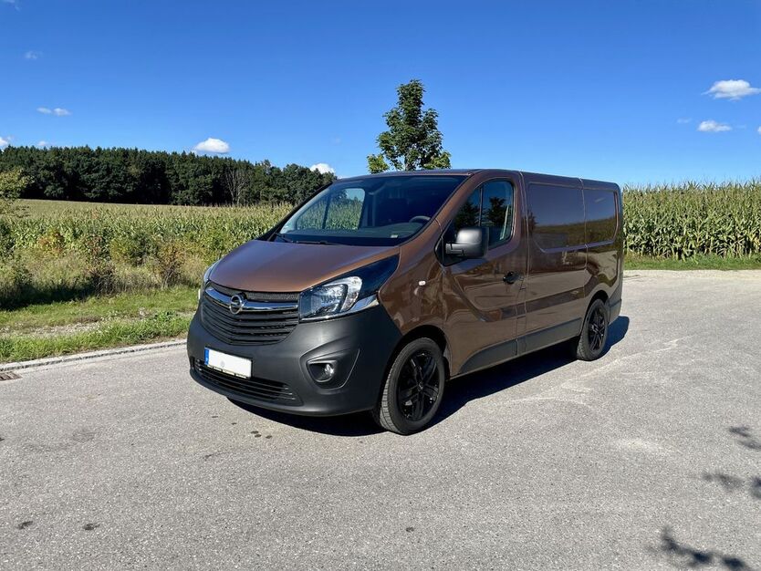 Opel Vivaro 145.000 km 13.499 € Forstinning 85661