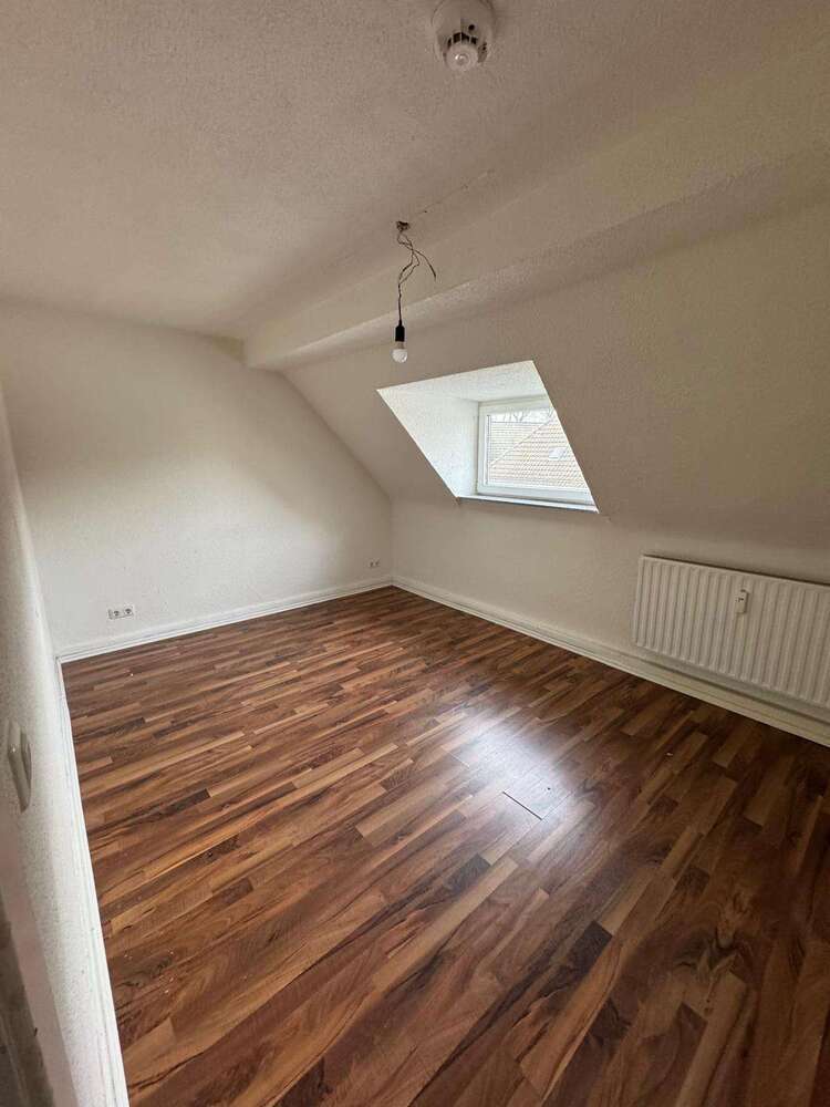 Wohnung zum Mieten in Duisburg 395 € 51 m²