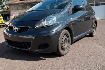 Toyota Aygo (X) 112.500 km 3.590 &euro; Freiensteinau , Ober-Moos 36399