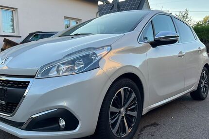 Peugeot 208 40.000 km 9.499 &euro; Merzig 66663