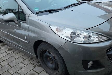Peugeot 207 149.000 km 2.500 &euro; Miedelsbach 73614