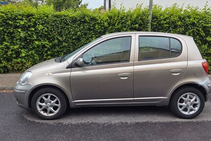 Toyota Yaris 169.000 km 1.250 &euro; München 81476