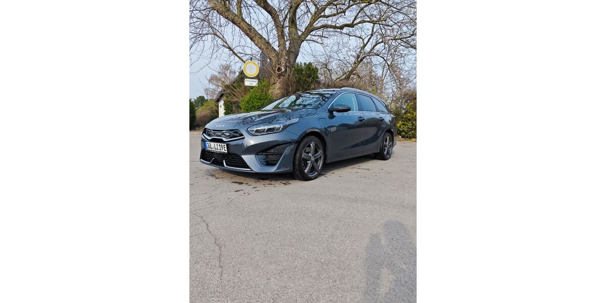 Kia ceed Sportswagon 81.000 km 19.500 &euro; Langerwehe 52379