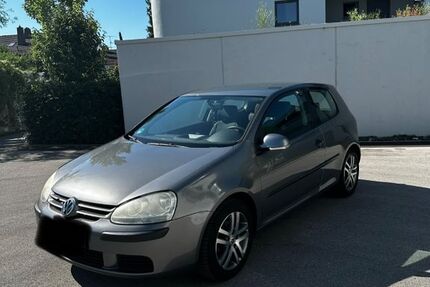 VW Golf 127.352 km 4.000 &euro; Memmingen 87700