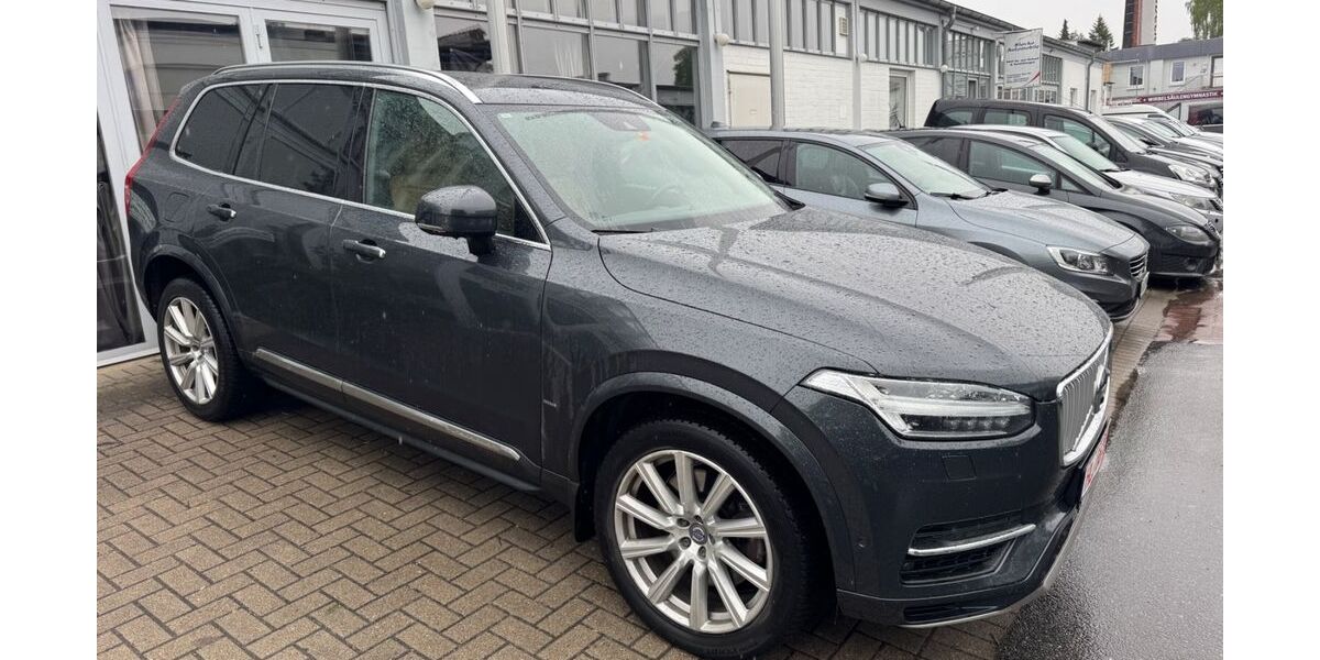 Volvo XC90 192.500 km 18.990 &euro; Lübeck 23554