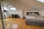 Großzügige Dachgeschoßwohnung