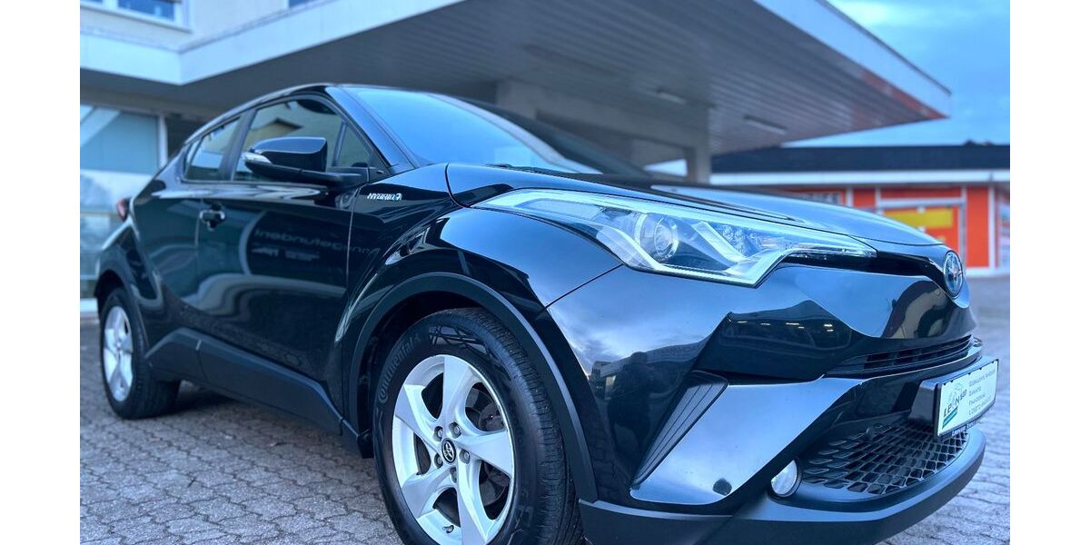 Toyota C-HR 162.000 km 15.900 &euro; Losheim am See 66679