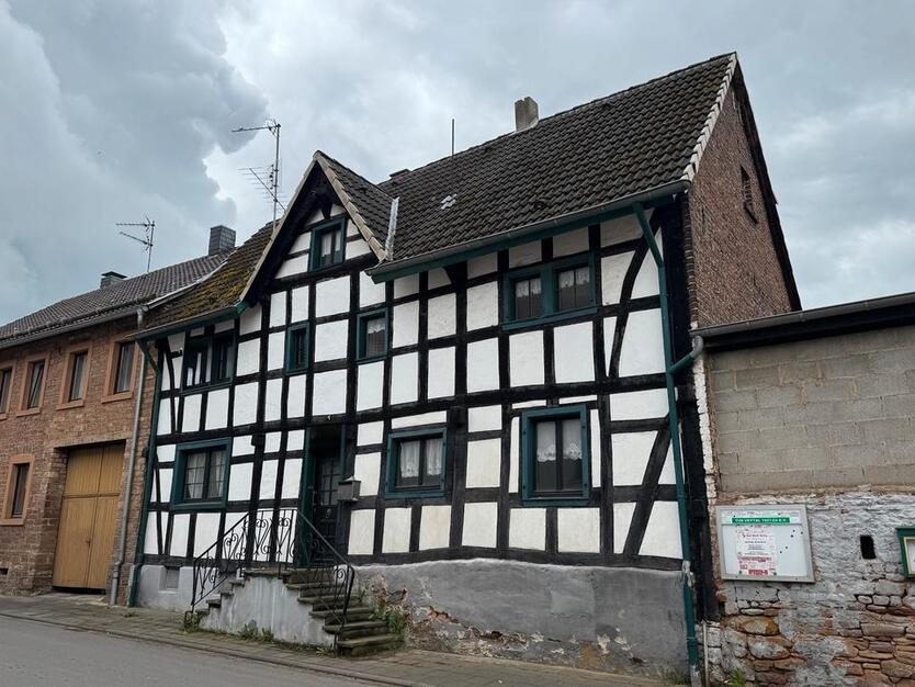 Wohnung Haus zu vermieten in Mechernich Lessenich Wärmepumpe135qm
