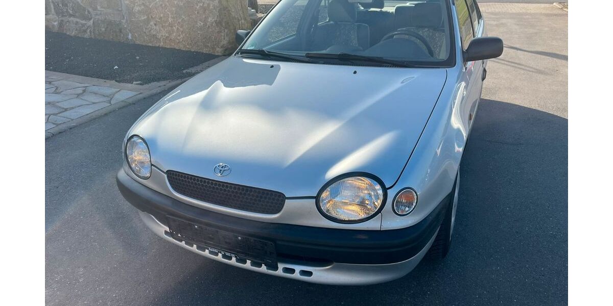 Toyota Corolla 152.000 km 2.800 &euro; Vollersroda 99438