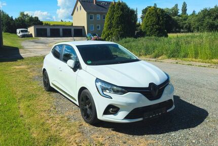 Renault Clio 61.300 km 8.500 &euro; Bürgel 07616