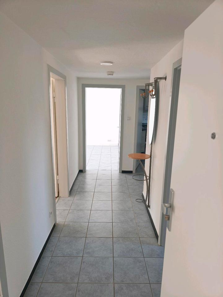 Renovierte Wohnung 3ZKBB zu Vermieten