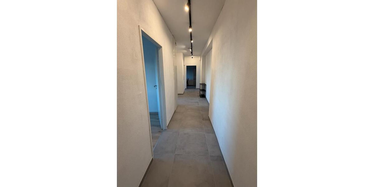 Etagenwohnung Ansbach - 3 Zimmer, 90 m&sup2;, 380&euro; | Angebot:26125900