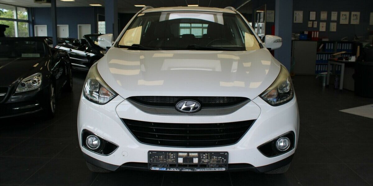 Hyundai ix35 2.0 CRDi 4WD 142.949 km 9.980 &euro; Euskirchen 53881