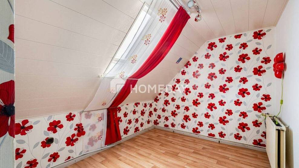 Modernisierte Doppelhaushälfte in Hanglage mit großer Terrasse und Garten 5 zimmer