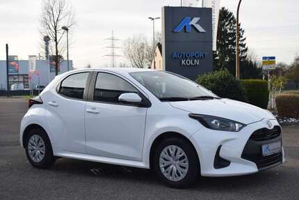 Toyota Yaris 38.200 km 13.850 &euro; Köln 51147