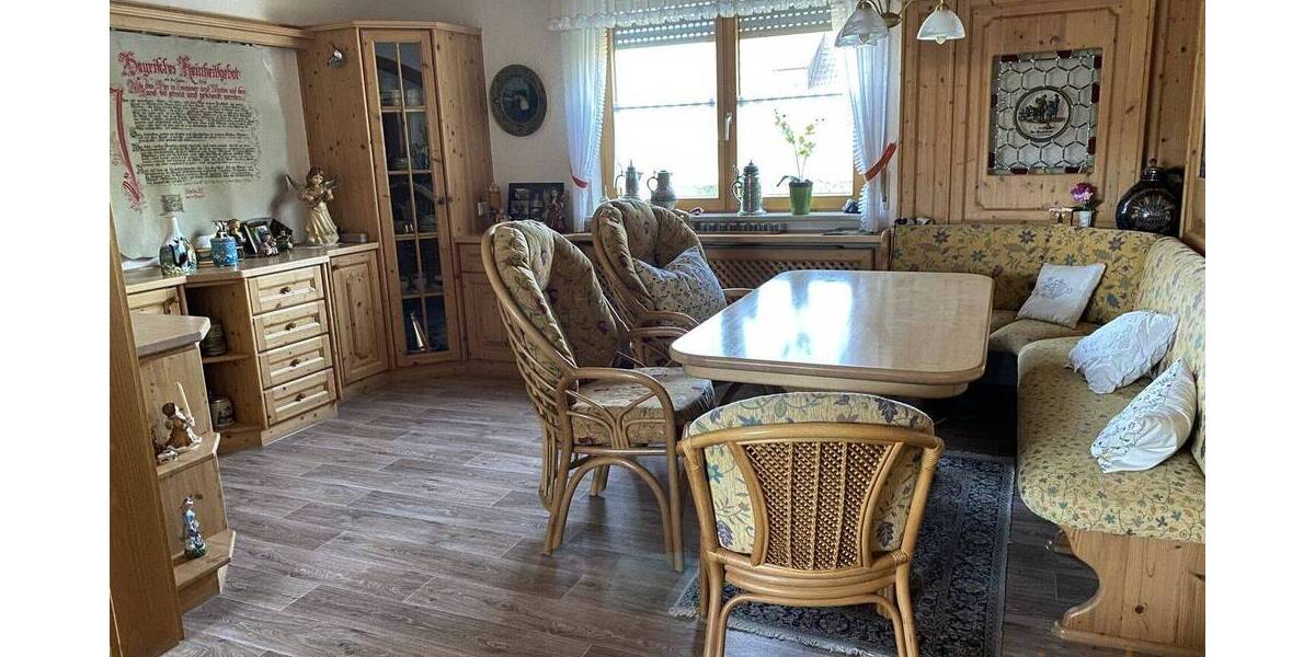 Mehrfamilienhaus, Wohnhaus Treuchtlingen - 7 Zimmer, 180 m&sup2;, 620.000&euro; | Angebot:26079409