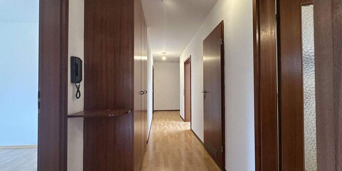 Etagenwohnung Weinstadt-Beutelsbach Beutelsbach - 3 Zimmer, 84 m&sup2;, 309.000&euro; | Angebot:24793280