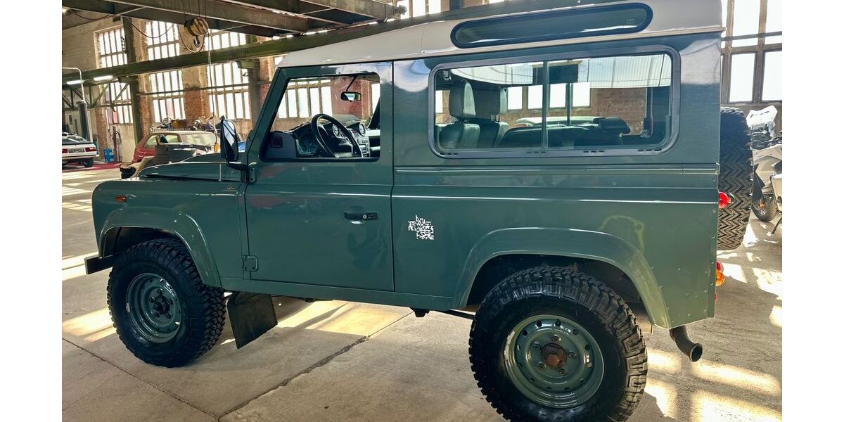 Land Rover Defender 181.000 km 39.999 &euro; Rudolstadt 07407