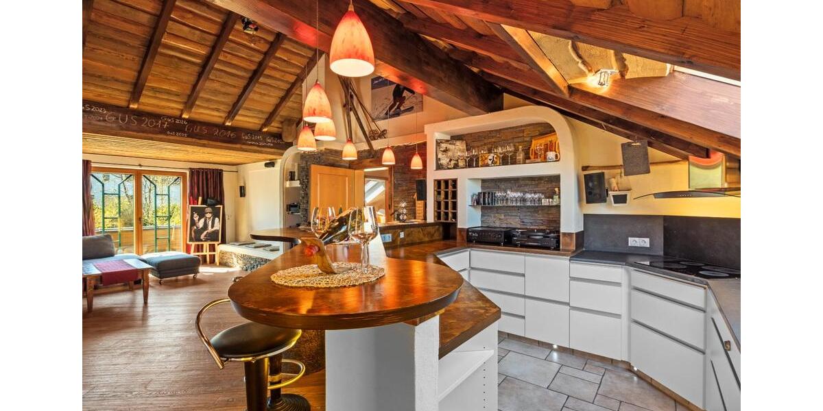Einfamilienhaus Wenden - 7 Zimmer, 221 m&sup2;, 669.000&euro; | Angebot:26251739