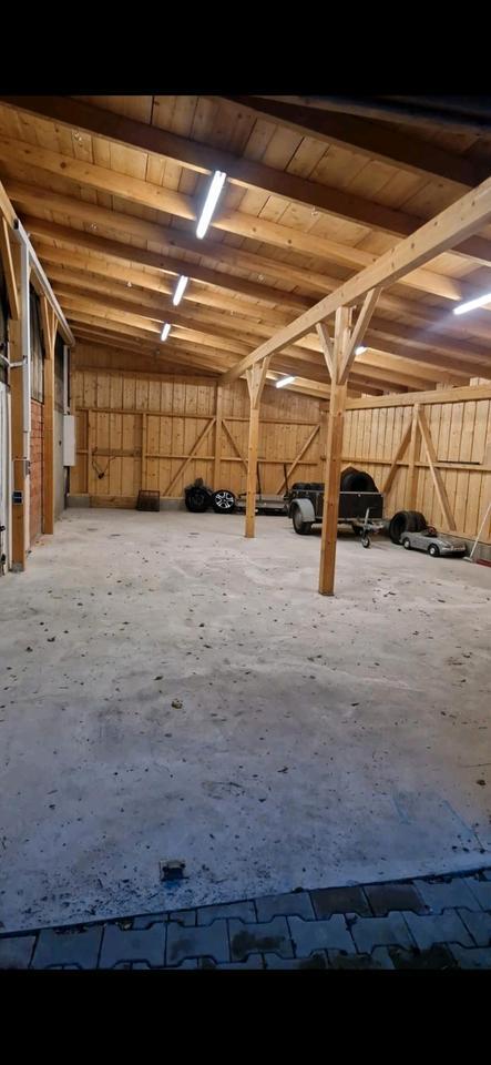 Halle zu feierniten