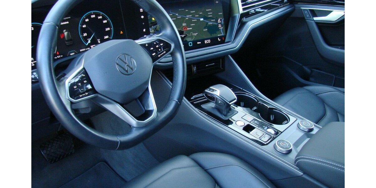 VW Touareg 3.0TDi Black Style 4M ACC LED AHK Luftfede 34.980 km 49.980 &euro; Falkensee 14612