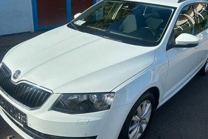 Skoda Octavia 282.500 km 6.900 &euro; Berlin 12347