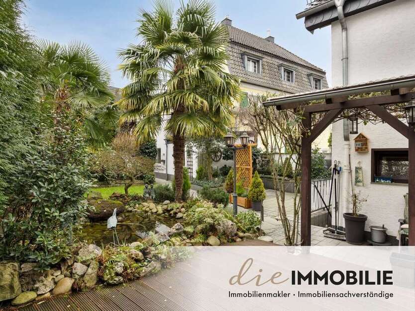 Haus zum Kaufen in Köln 680.000 € 242 m²