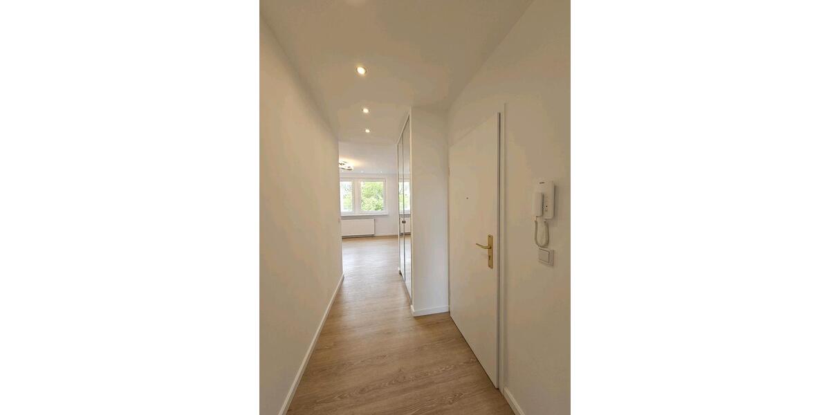 2, 5 - Zimmerwohnung kernsaniert zu verkaufen 2.5 zimmer