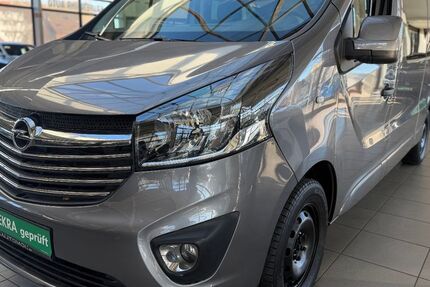 Opel Vivaro 75.674 km 19.890 &euro; Bottrop 46236