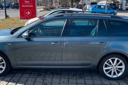 Skoda Octavia 180.000 km 10.999 € Germering 82110