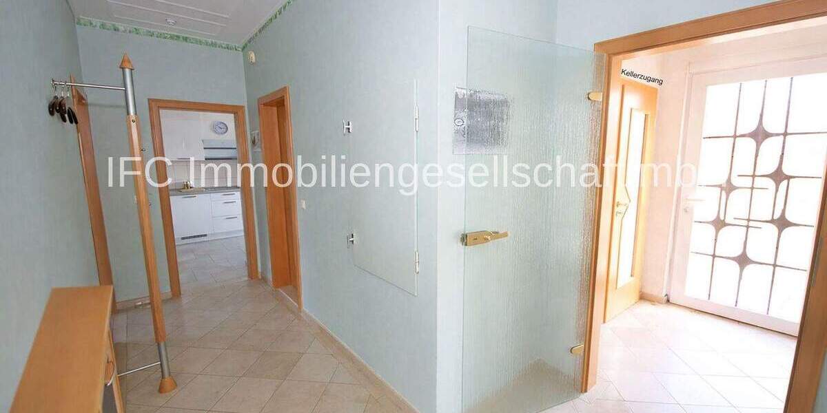 Bungalow Gräfenhainichen - 4 Zimmer, 139 m&sup2;, 385.000&euro; | Angebot:25822462