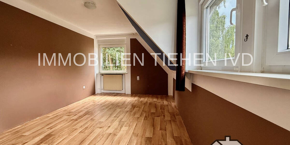 Einfamilienhaus Lähden - 8 Zimmer, 153 m&sup2;, 245.000&euro; | Angebot:25699997