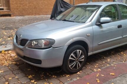 Nissan Almera 200.000 km 799 &euro; Berlin 12045