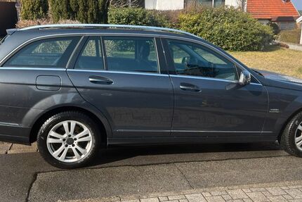 Mercedes-Benz 200 96.000 km 11.000 &euro; Weitramsdorf 96479
