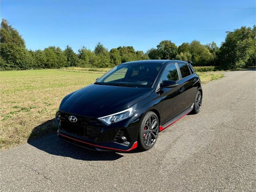 i20