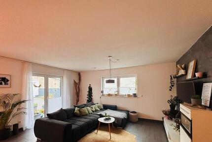 Schöne EG Wohnung mit Terrasse& Garage in zentraler ruhiger Lage