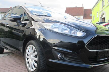 Ford Fiesta 145.900 km 7.299 € Pfeffelbach 66871