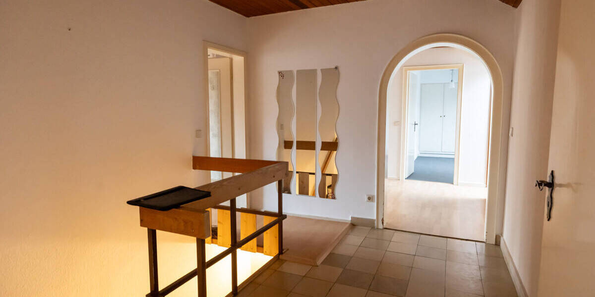 Mehrfamilienhaus, Wohnhaus Delmenhorst Iprump/Varrelgraben - 7 Zimmer, 286 m&sup2;, 297.000&euro; | Angebot:25821104