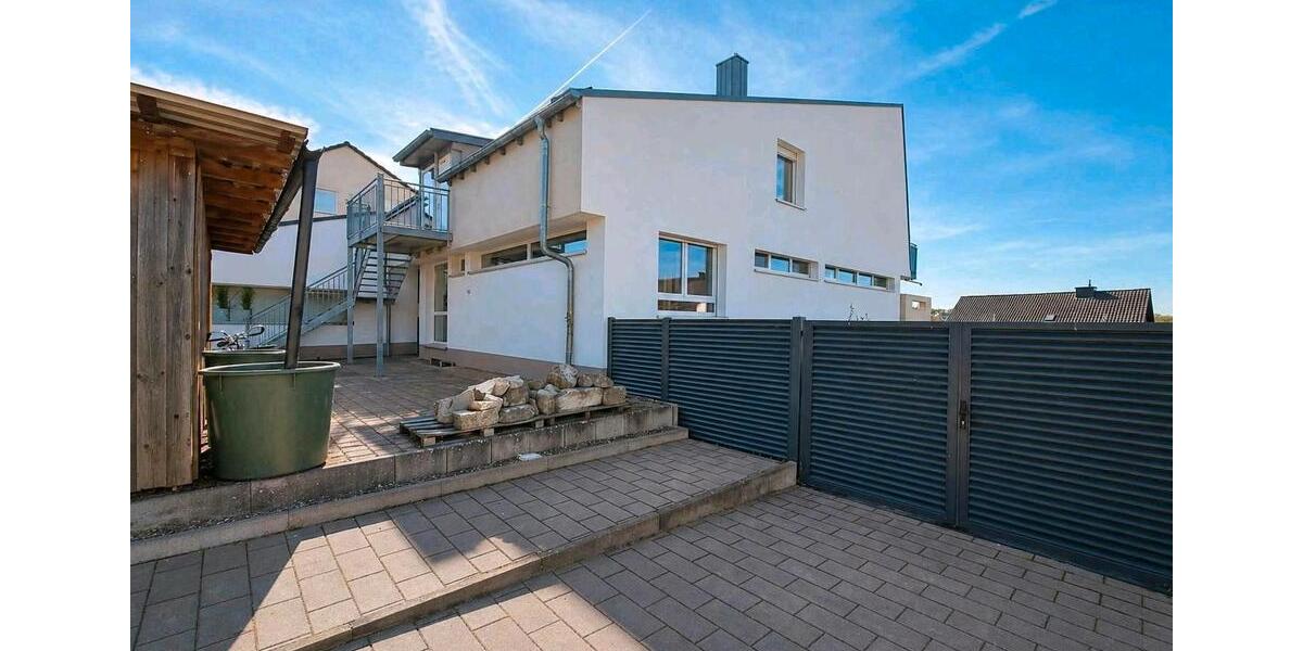 Mehrfamilienhaus, Wohnhaus Haßfurt - 15 Zimmer, 350 m&sup2;, 585.000&euro; | Angebot:26342367