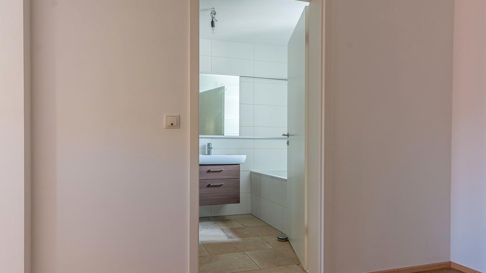 Reihenhaus Landshut - 4 Zimmer, 100 m&sup2;, 1.300&euro; | Angebot:26346349