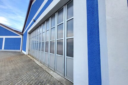 Lagerhalle in verkehrsgünstiger Lage zur A93