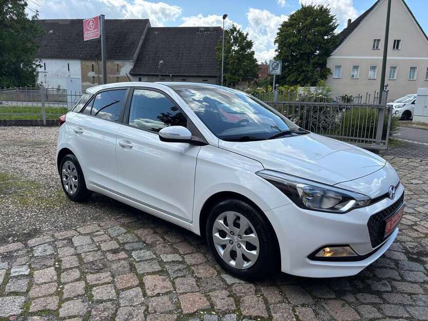 i20