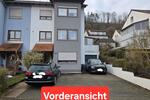 Gepflegtes Wohnhaus mit Einliegerwohnung, Pool und Stellplätzen 7 zimmer