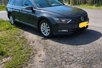 VW Passat Variant